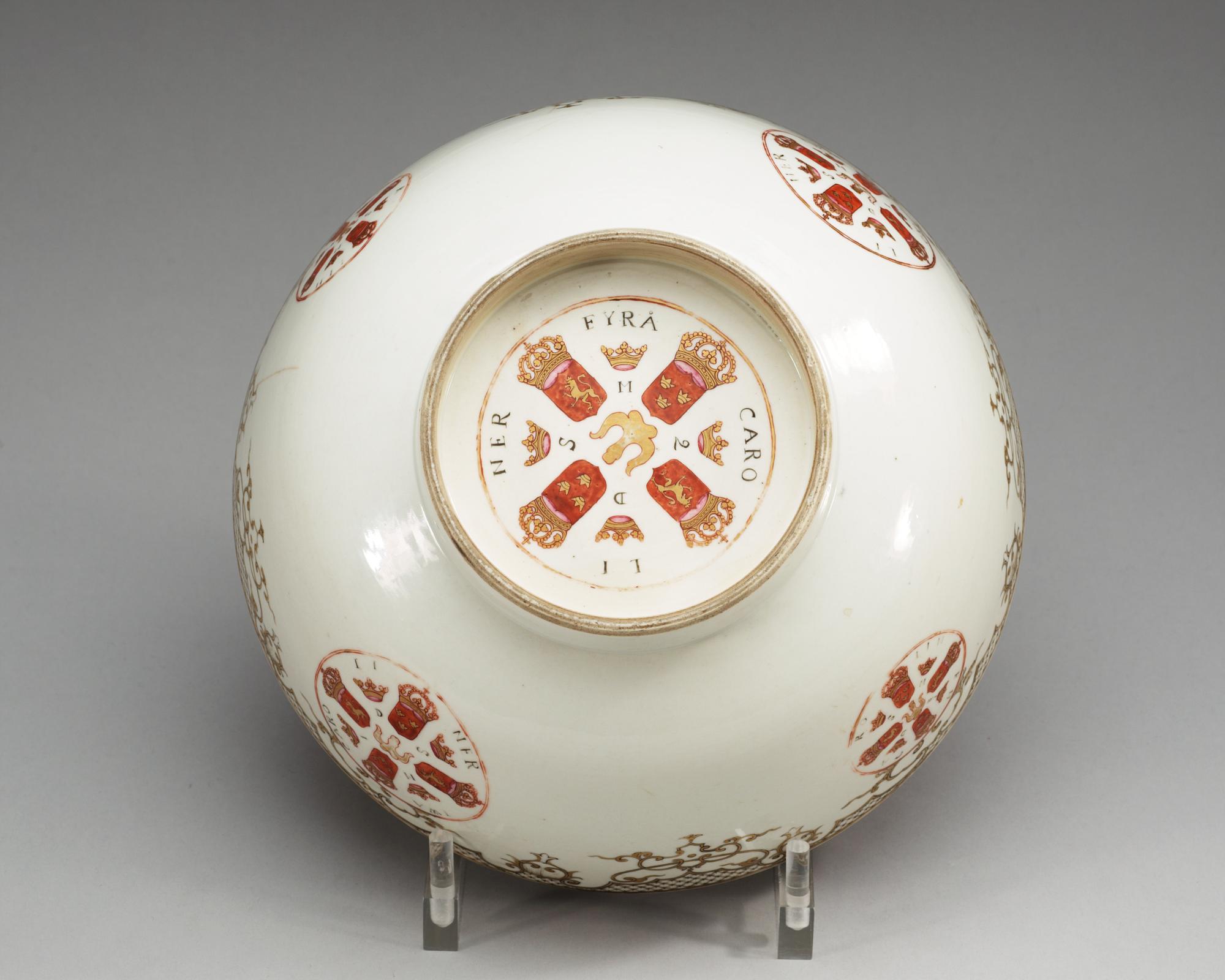 A rare grisaille armorial punch bowl, Qing dynasty, Yongzheng, 1730's.