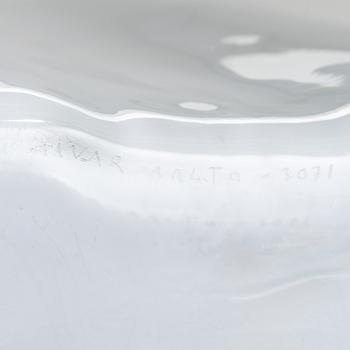 Alvar Aalto, a '3031' vase signed Alvar Aalto 3031.