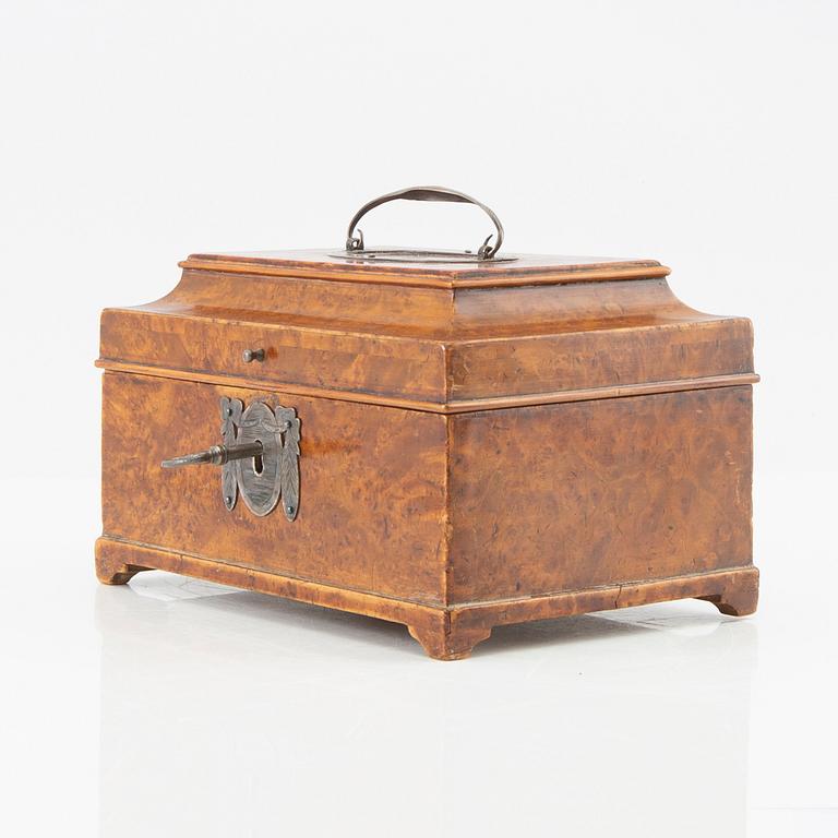 Box by Erik Malmberg (master in Köping 1789-1807) Late Gustavian.