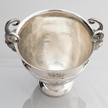 A pair of Swedish 18th century silver wine coolers, marks of Pehr Zethelius, Stockholm 1793.