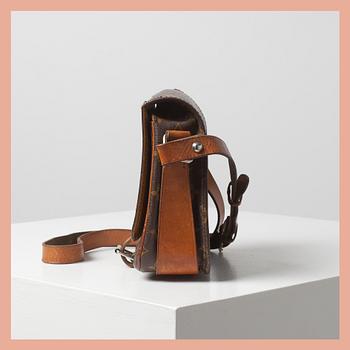 VÄSKA, Louis Vuitton.