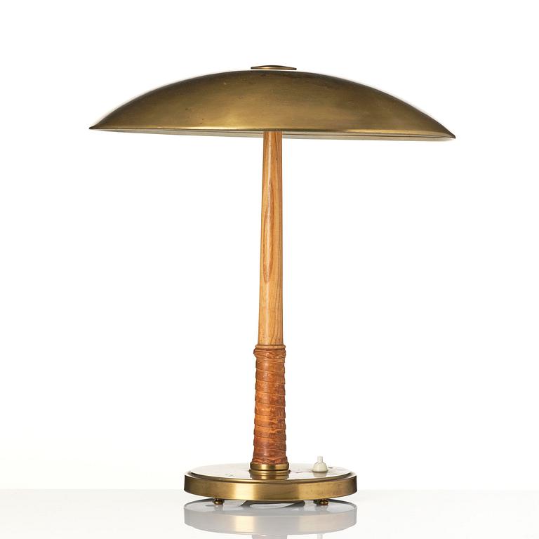 Harald Notini, a table lamp model 15525, Arvid Böhlmarks Lampfabrik, Stockholm, 1950s.