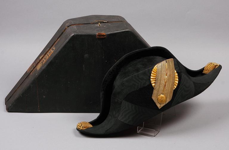 BICORNE, märkt A. Ericsson & Co, Stockholm 1900-talets början.