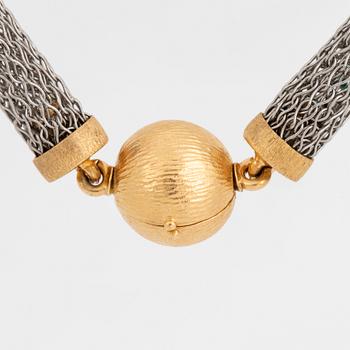 OLE LYNGGAARD, Silver and 18K gold necklace.