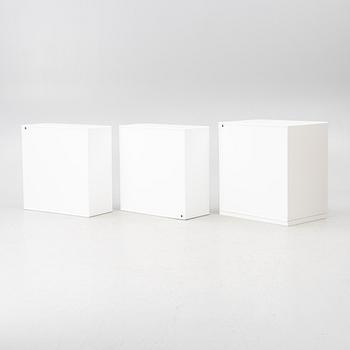 Peter J Lassen, skåp, 3 moduler, Montana, Danmark.