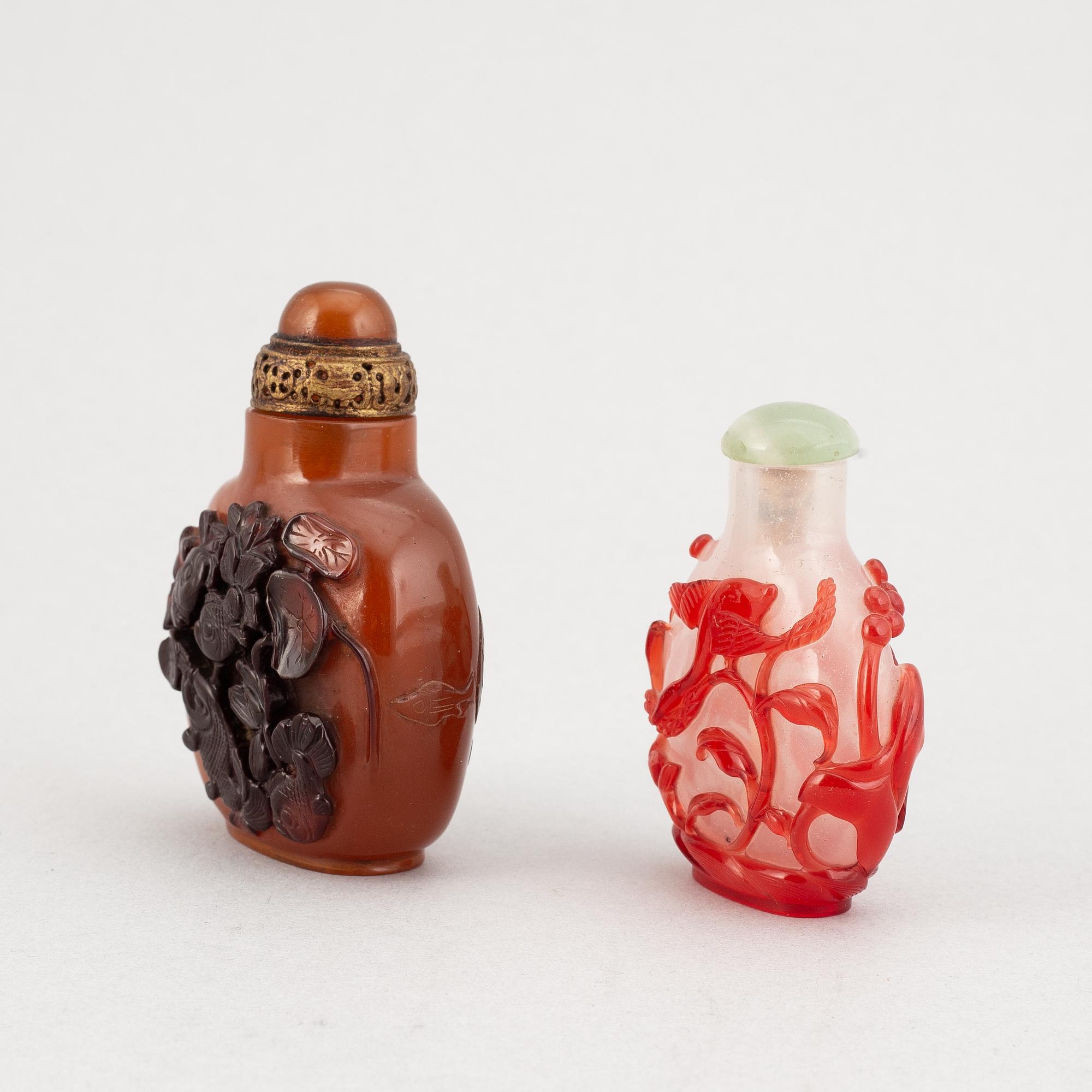 Two Chinese snuff bottles, early 20th century.