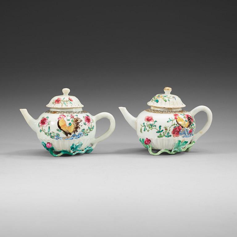 A pair of famille rose teapots with covers, Qing dynasty, Qianlong (1736-95).