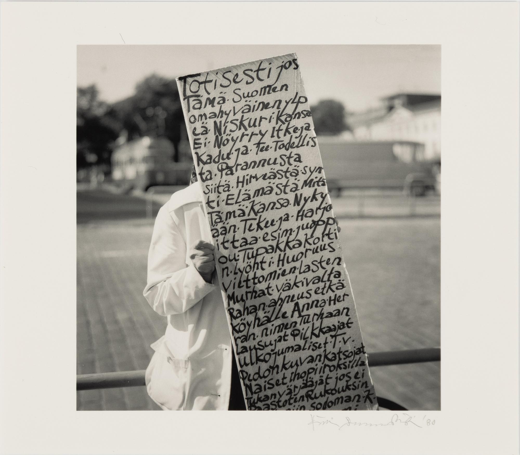 Pentti Sammallahti, "Helsinki, Finland, 1980".