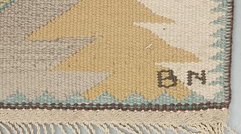 CARPET. "Tånga ljus". Gobelängteknik (tapestry weave). 282 x 211 cm. Signed AB MMF BN.
