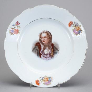 TALLRIK, porslin, Meissenliknande märke, omkring 1900.