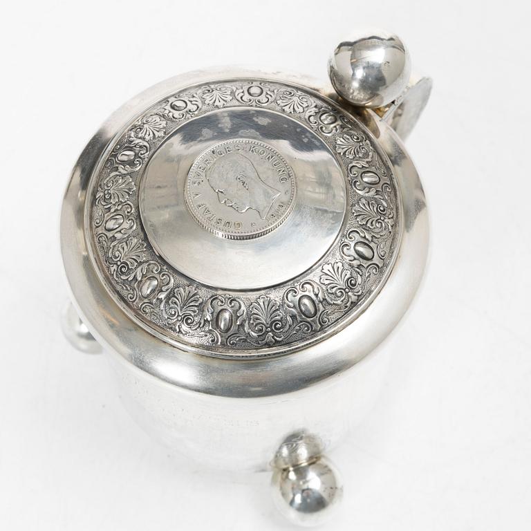 Karl Anderson, Dryckeskanna, silver, Stockholm 1921.