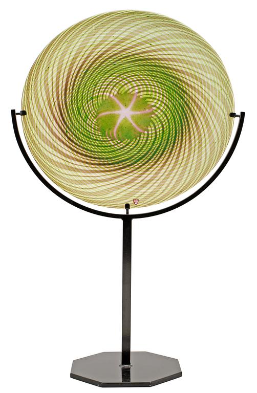 A Eva Englund graal dish, Orrefors 1983.