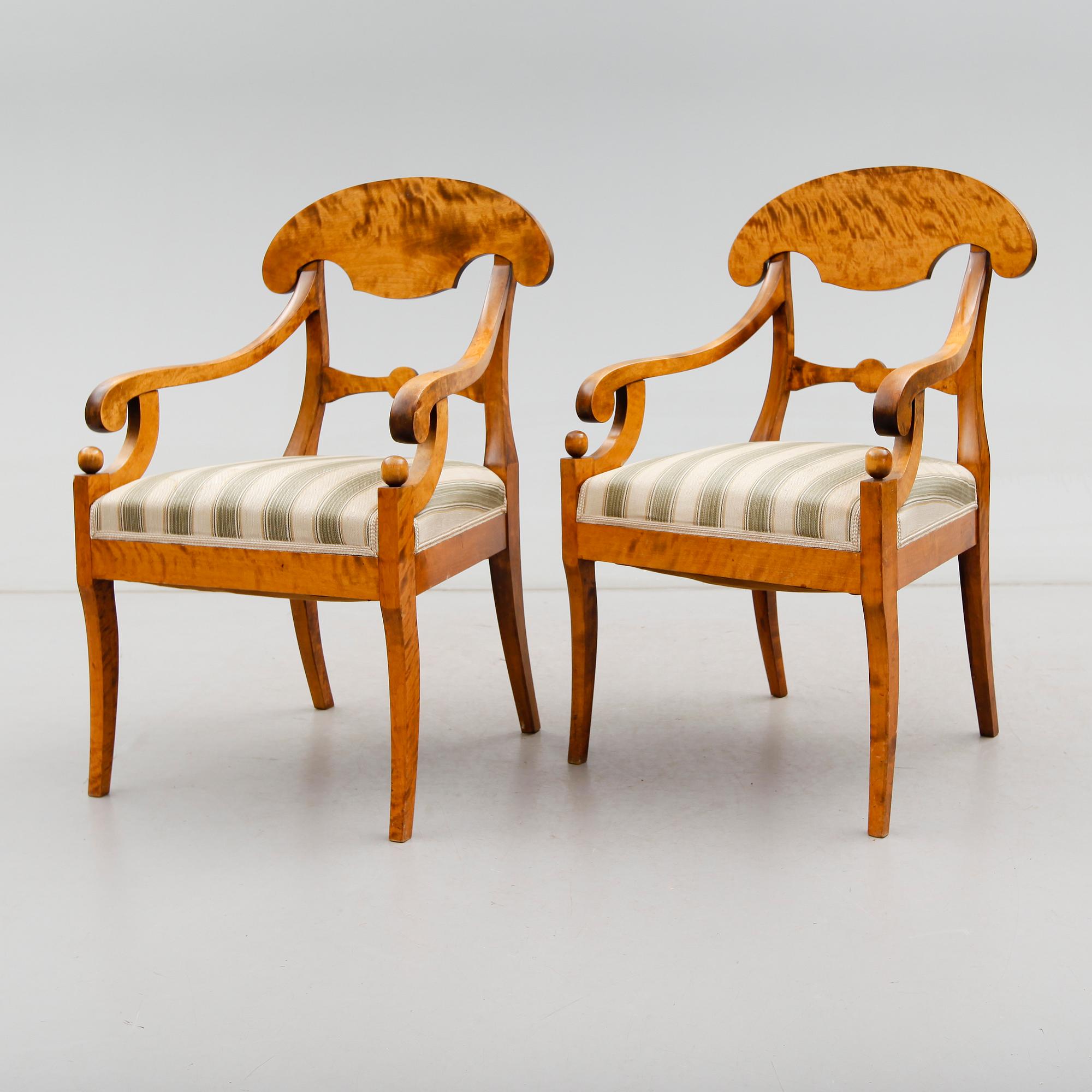 KARMSTOLAR, 1 par, Karl Johansstil, 1900-talets första hälft.