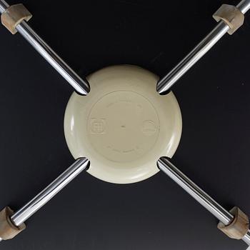 STOL, "Myran", Arne Jacobsen för Fritz Hansen.
