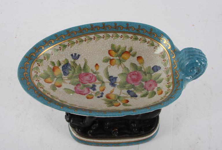 UPPSATSSKÅL och SKRIN, porslin och metall, 1900-talets andra hälft.