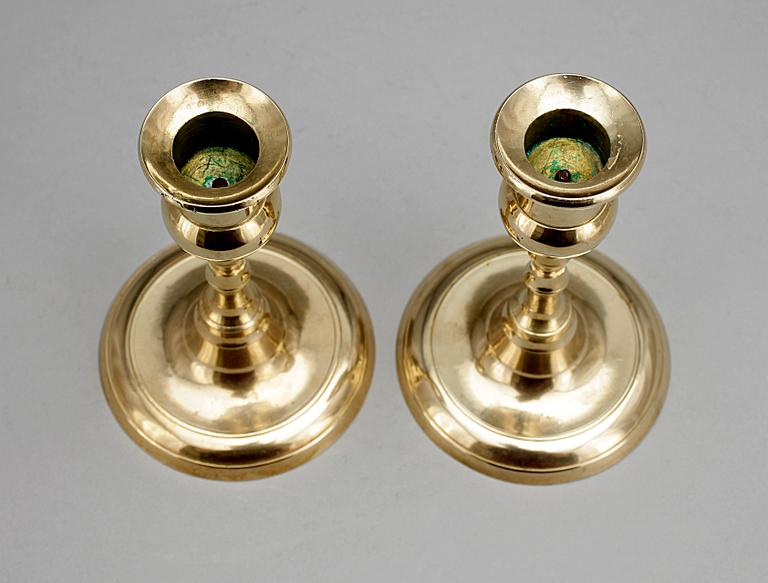 LJUSSTAKAR, 6 st, mässing, 1800/1900-tal.