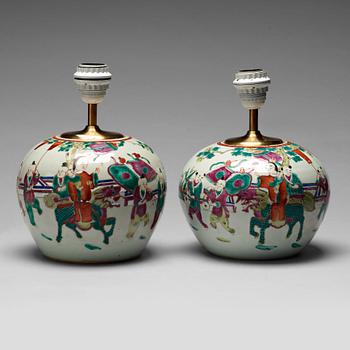 194. Two Chinese famille rose jars, circa 1900.