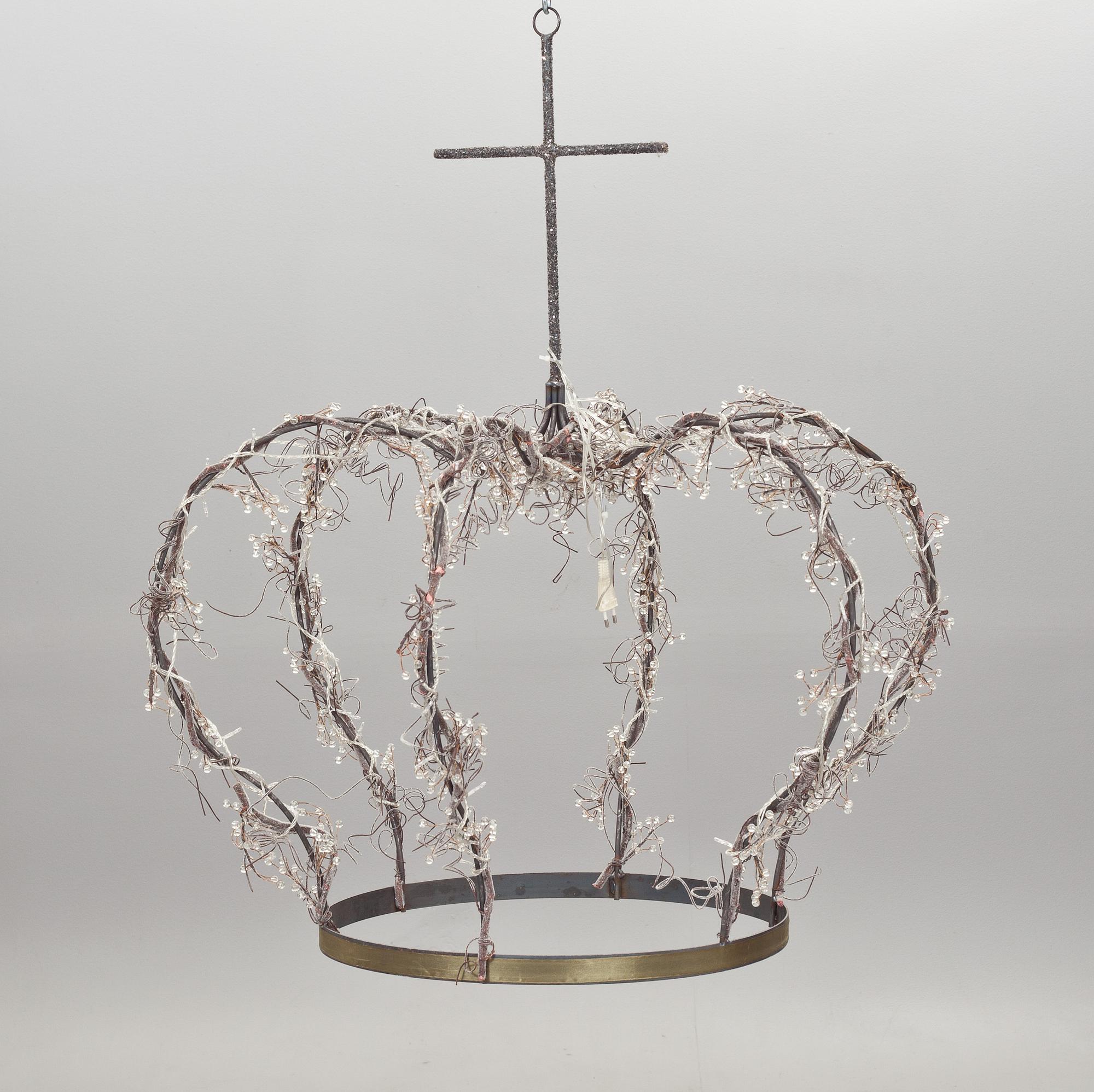 TAKKRONA, smide, modern tillverkning. H 100, diam c:a 86.