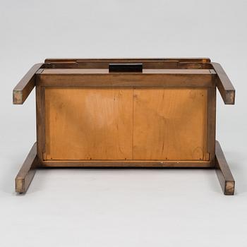 Alvar Aalto, pöytä, malli 87, O.Y. Huonekalu-ja Rakennustyötehdas A.B 1900-luvun puoliväli.