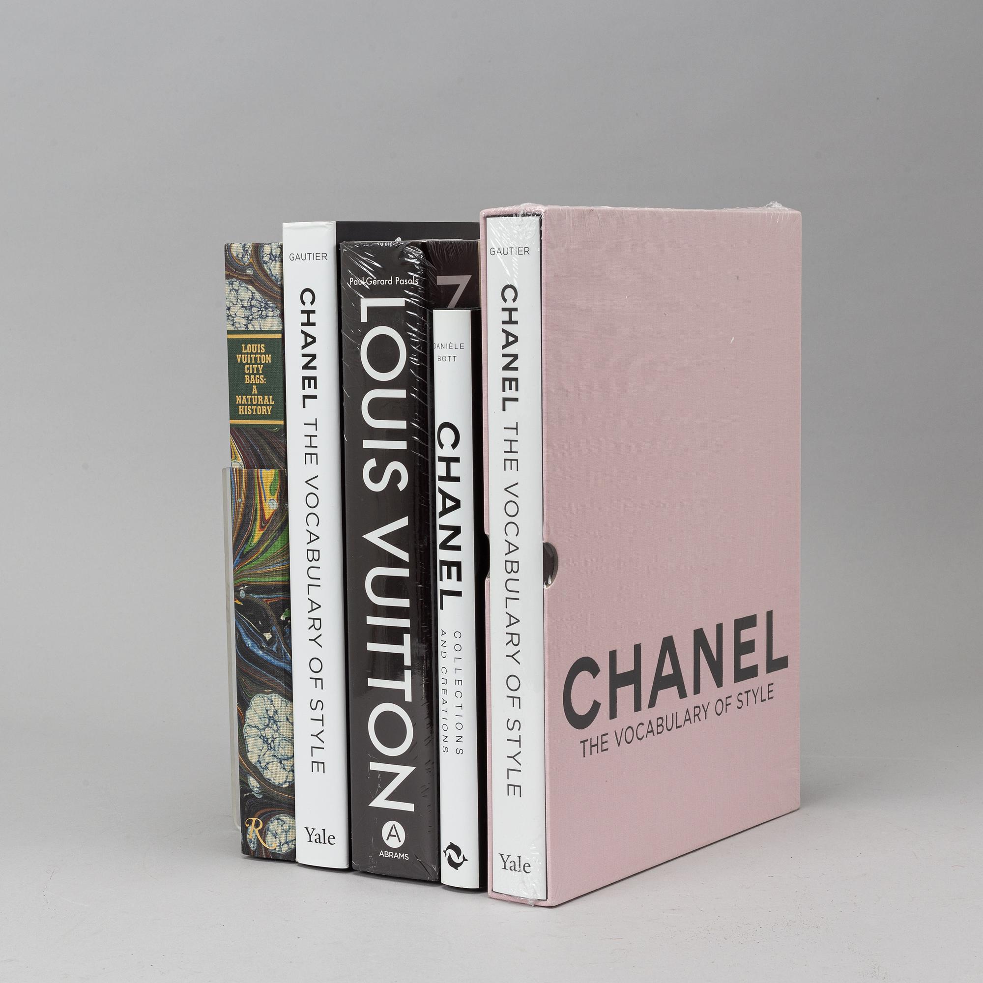 Chanel &Louis Vuitton, 5 coffetable-books. - Bukowskis