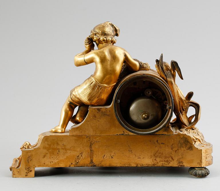 BORDSPENDYL, C Detouche, Frankrike, 1800-talets andra hälft.
