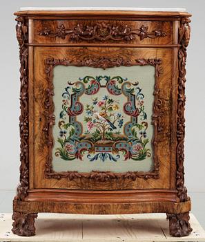 SKÅP, nyrokoko, sent 1800-tal.