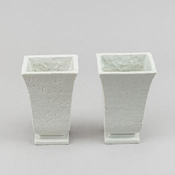 Gunnar Nylund, a pair of two stoneware vases, Röstrand, Sweden.