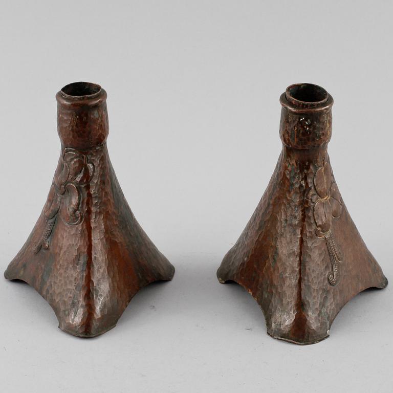 SKRIVBORDSUPPSATS, 8 delar, koppar, jugend, tidigt 1900-tal.