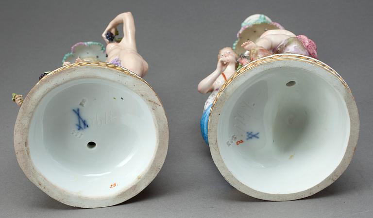 KANDELABRAR, två stycken, porslin, Meissen, sannolikt sent 1800-tal.