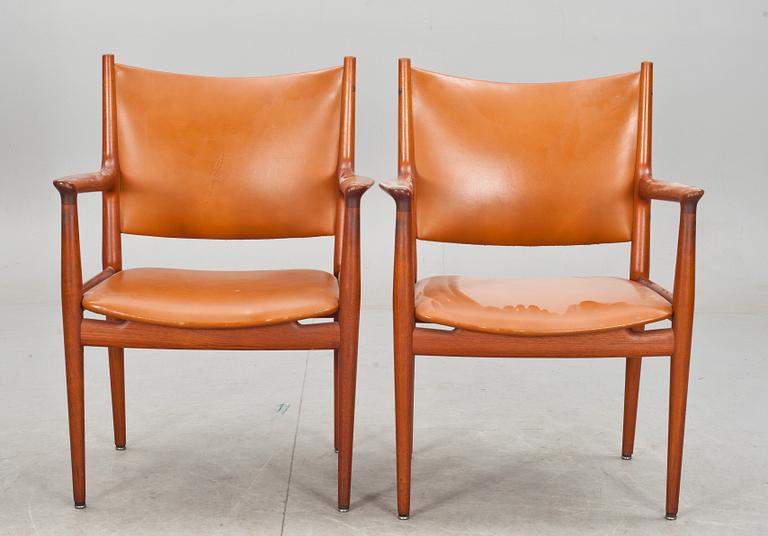 KARMSTOLAR, ett par, "JH-513", Hans J. Wegner, Johannes Hansen.