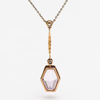 Halsband, 18K guld, diamanter ca 0.07 ct tot och syntetisk safir. Helsingfors 1927.