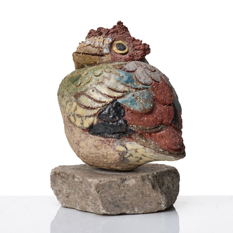 Tyra Lundgren, a stoneware sculpture of a bird, own workshop 1979.