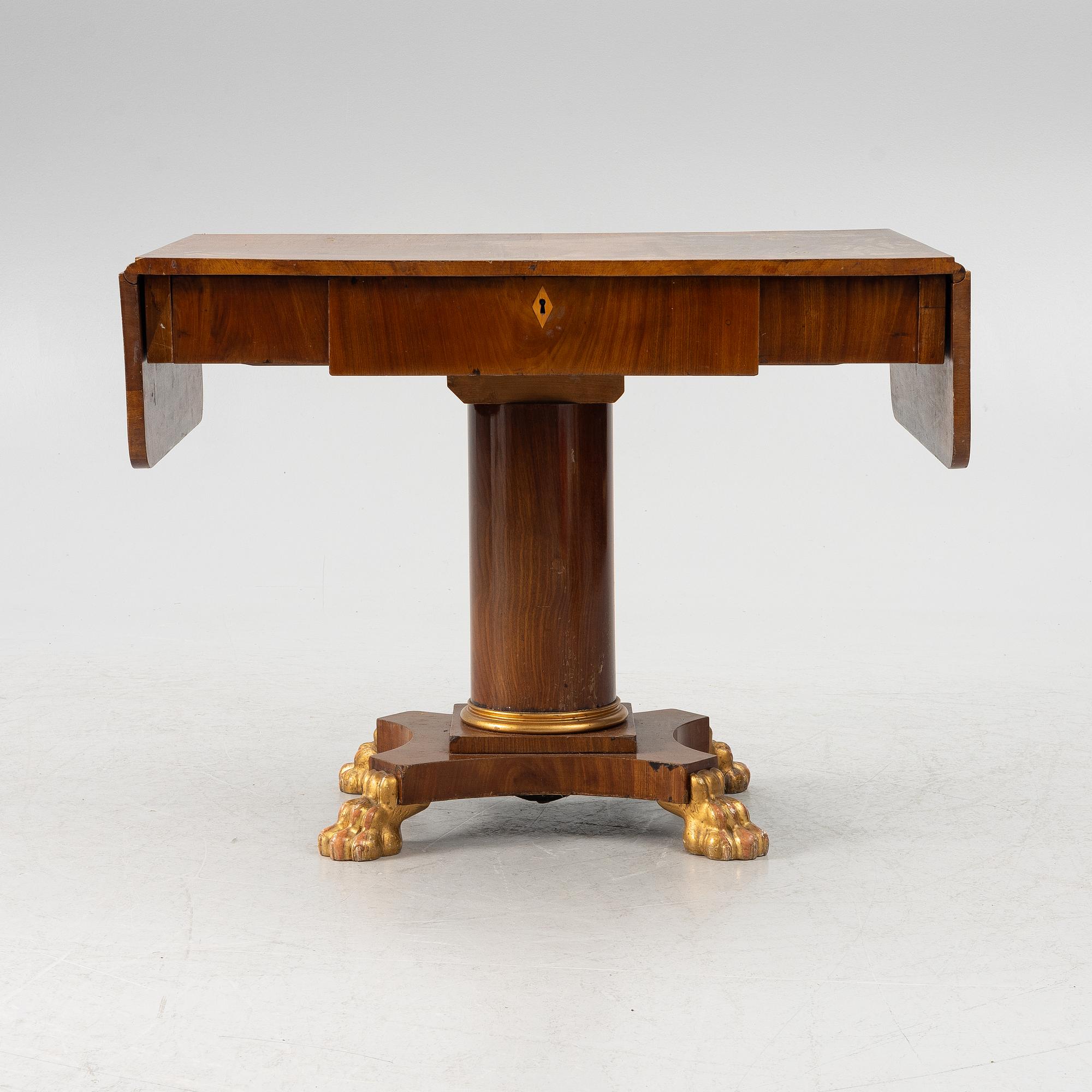 Salongsbord,  Karl Johan, 1800-talets första hälft.