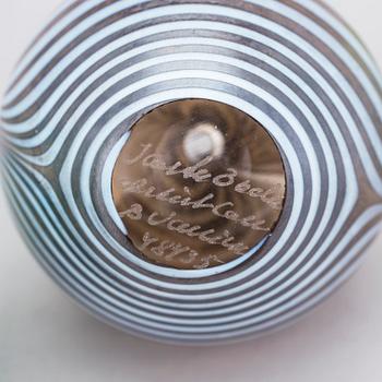 MINIATYRER, 6 st, glas, Ulrica Hydman-Vallien, Bertil Vallien, Kjell Engman, Kosta Boda, signerade.