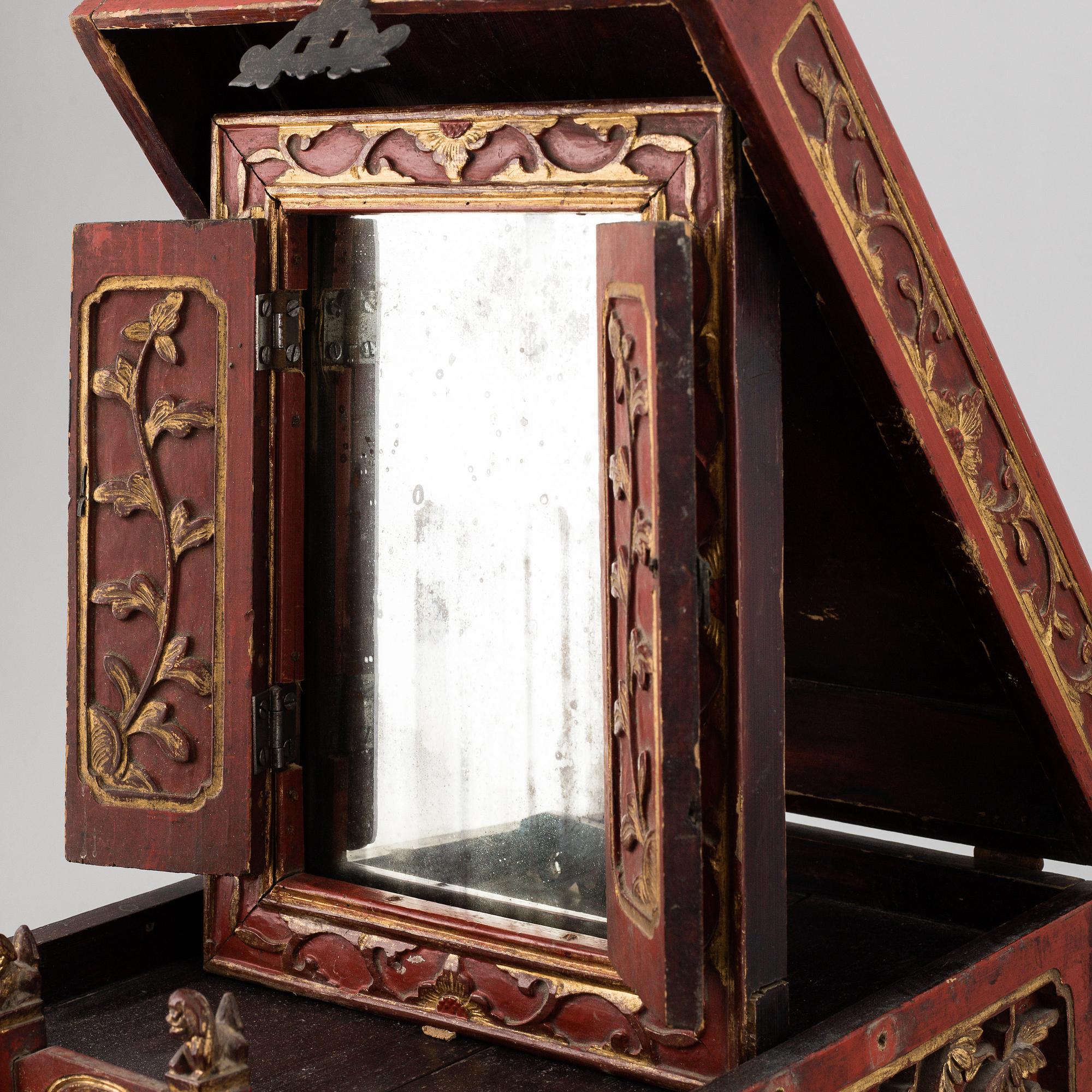 SKRIN, lackerat trä. Qingdynastin, 1800-tal.