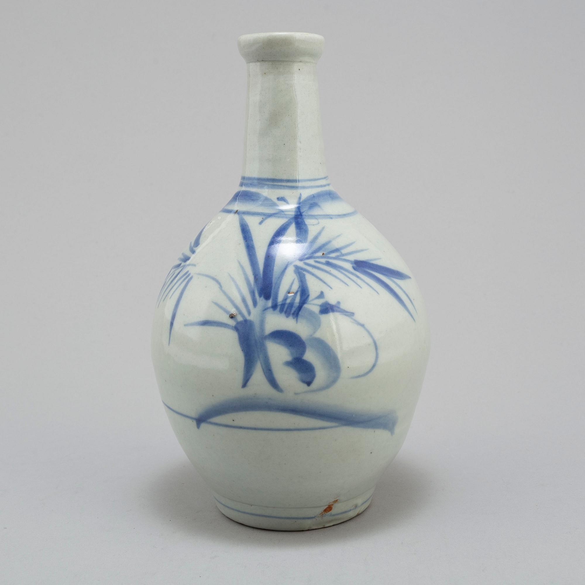 A blue and white sake bottle flask, Japan, Meiji (1868-1912).