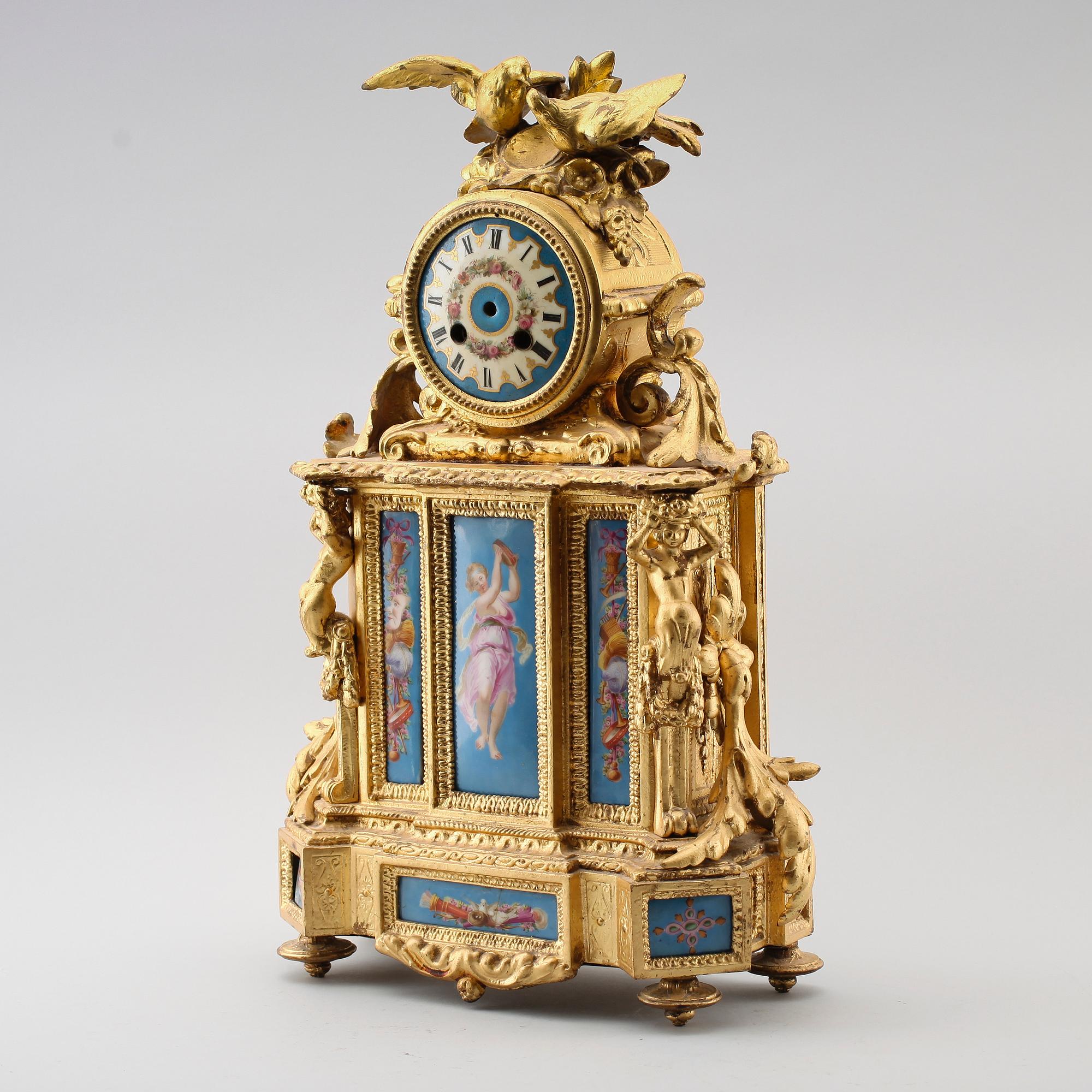 BORDSPENDYL, Frankrike, 1800-tal.