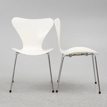 Arne Jacobsen, four 'Series 7' chairs, Fritz Hansen, Denmark, 1998.