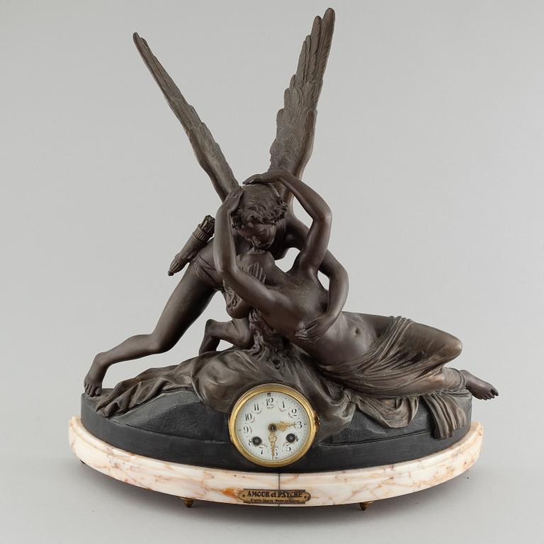 BORDSPENDYL, Frankrike, tidigt 1900-tal, märkt Fabrication Francaise.