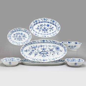 A part 'Blue Onion' pattern porcelain dinner service, Meissen, 20th century (119 pieces).