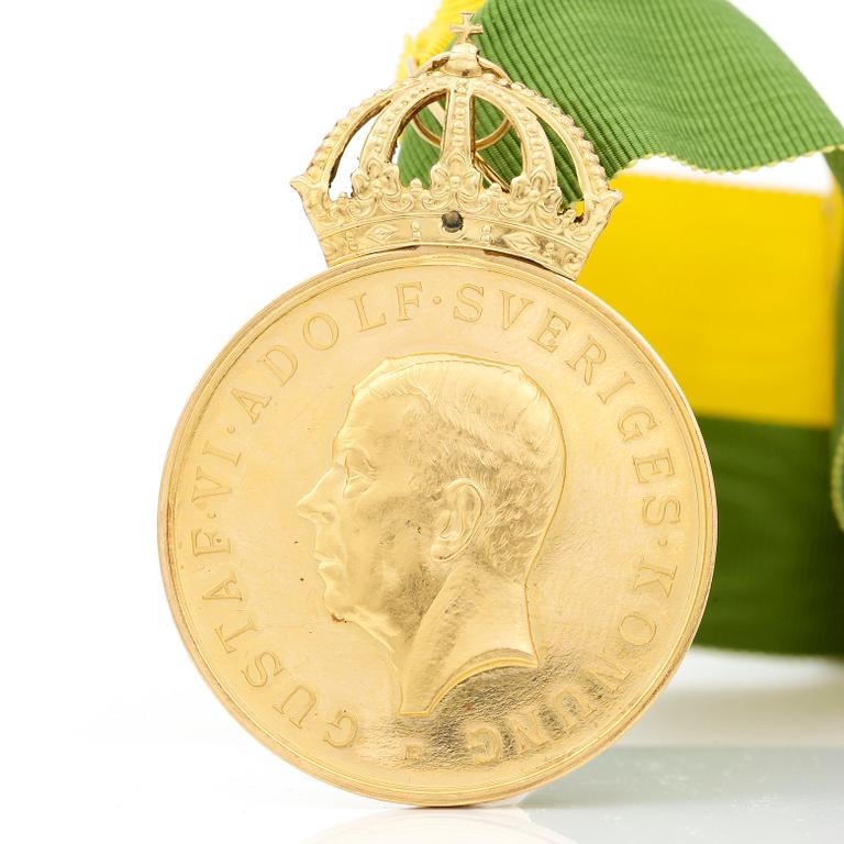 MEDALJ KUNGLIGA PATRIOTISKA SÄLLSKAPET, guld 18K, 1953. Vikt ca 41 gram.