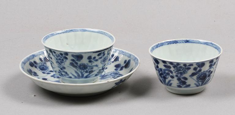 KOPP MED FAT samt KOPP. Kangxi (1662-1722), Kina.