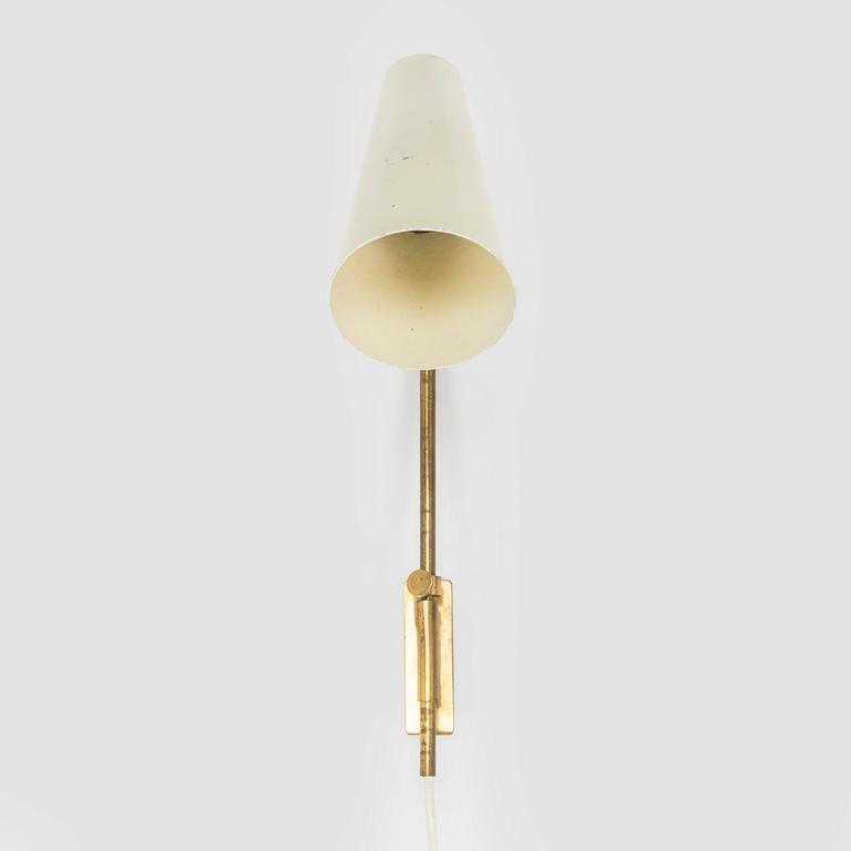 Paavo Tynell, a mid-20th century wall lamp, model 9459 for Taito/ Sievä.