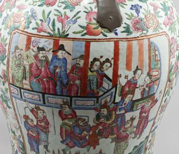 GOLVURNA, porslin, Kina, 1800-tal.