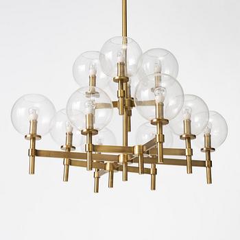 A 'Jade' chandelier, Eichholtz, 2000s.