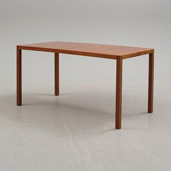 A 1995 three piece table from Gärsnäs.
