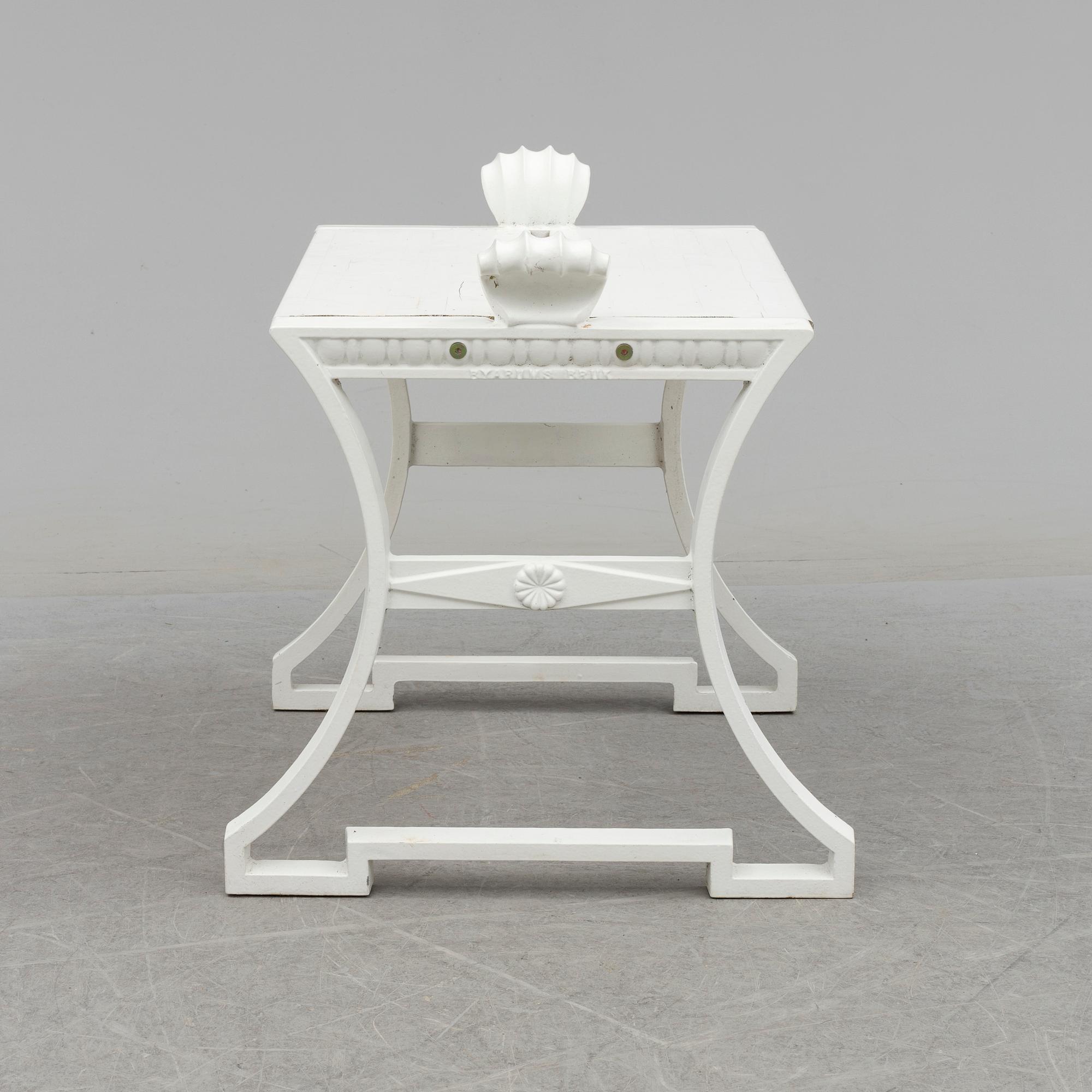 A "Sneckan" bench by Folke Bensow for Byarums bruk in the late 20th century.