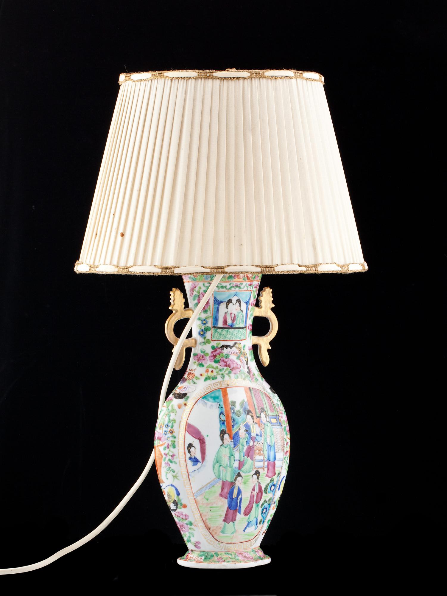 BORDSLAMPA, porslin, Kanton, 1800-tal.