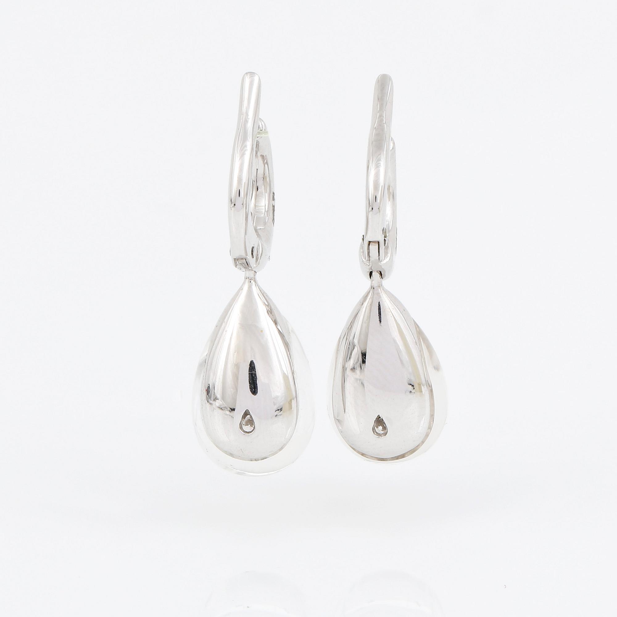 ÖRHÄNGEN, Salvini, Italy, 18K vitguld med en droppformad quartz framför en diamant ca 0.02ct.