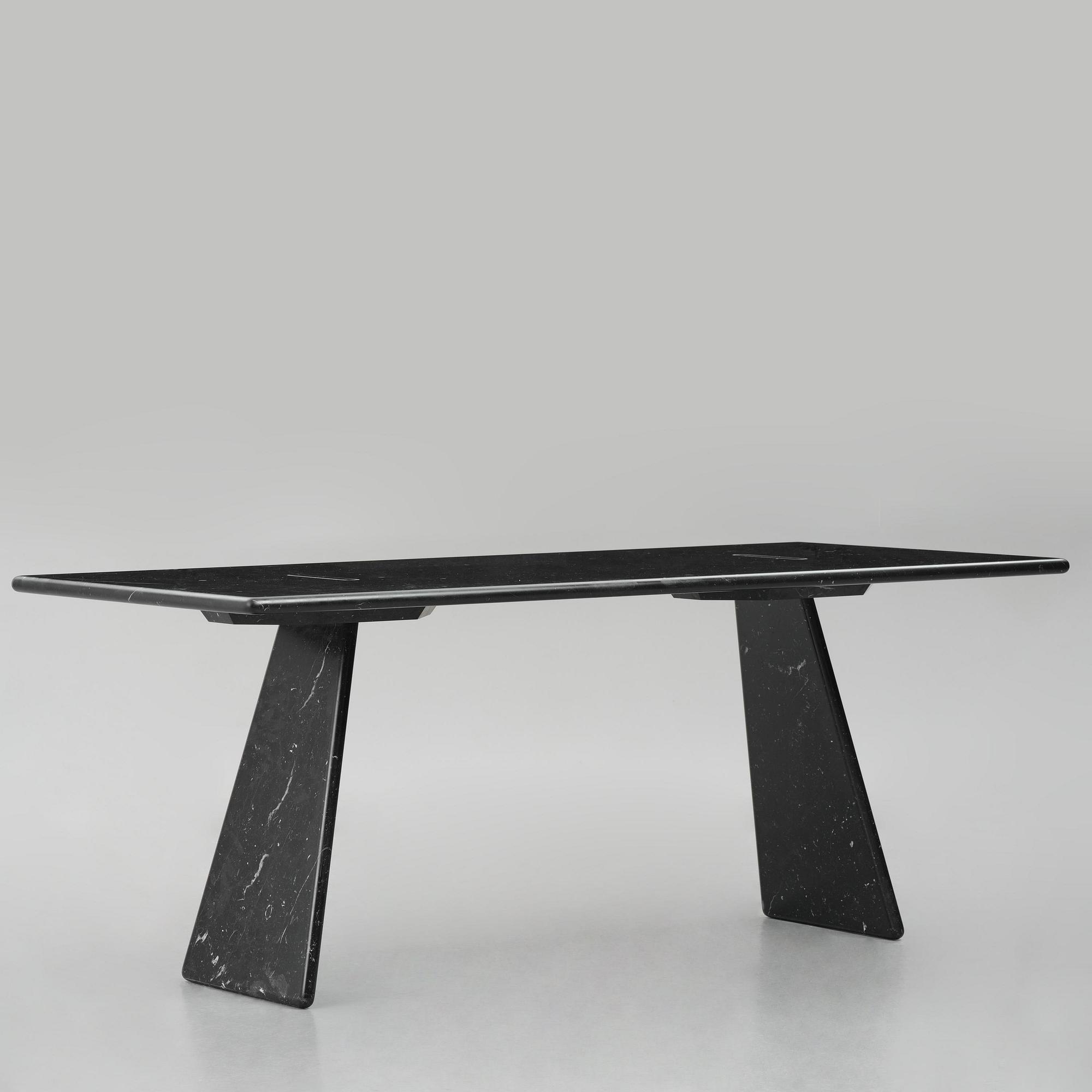 Angelo Mangiarotti, bord, "Asolo", Agapecasa, Italien, 2020.